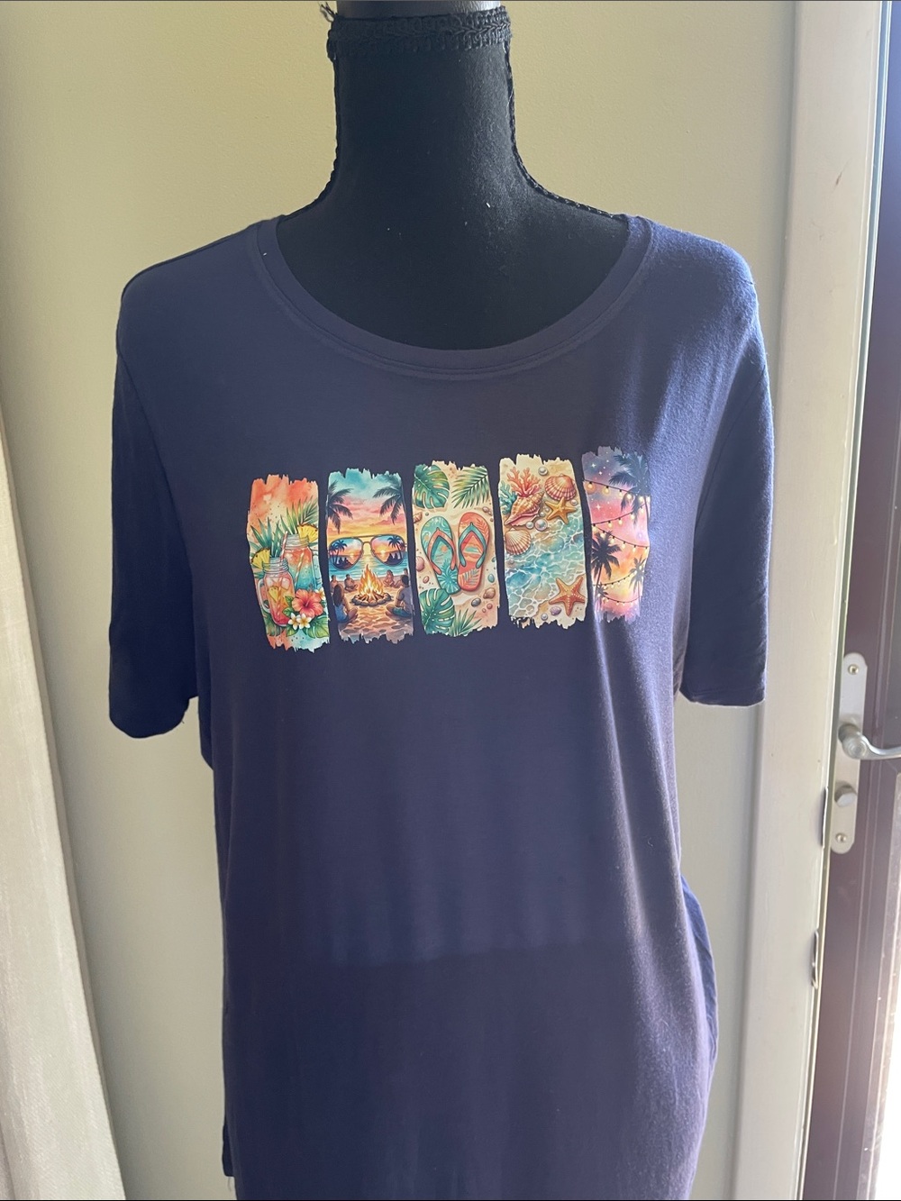Old Navy Short Sleeve Tee in Navy